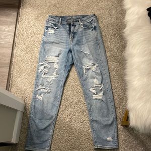 American Eagle Outfitters Stretch, Distressed Mom Jean